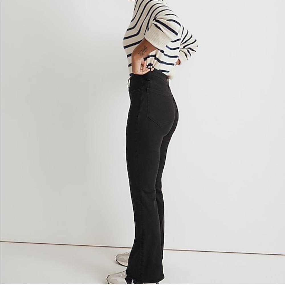 Madewell Curvy Skinny Flare Jeans in Black Frost Wash